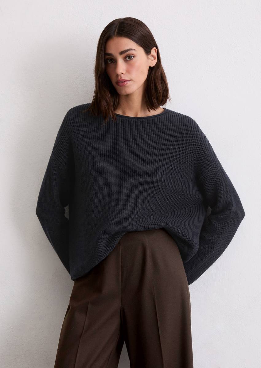 DfC knitted sweater oversize made from heavyweight organic cotton