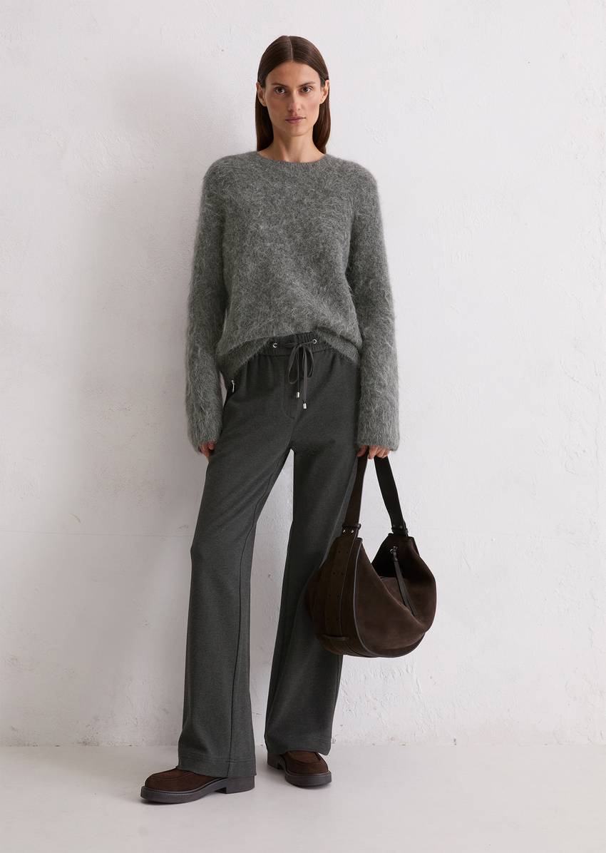 Twill jersey trousers wide made from an elastic viscose blend