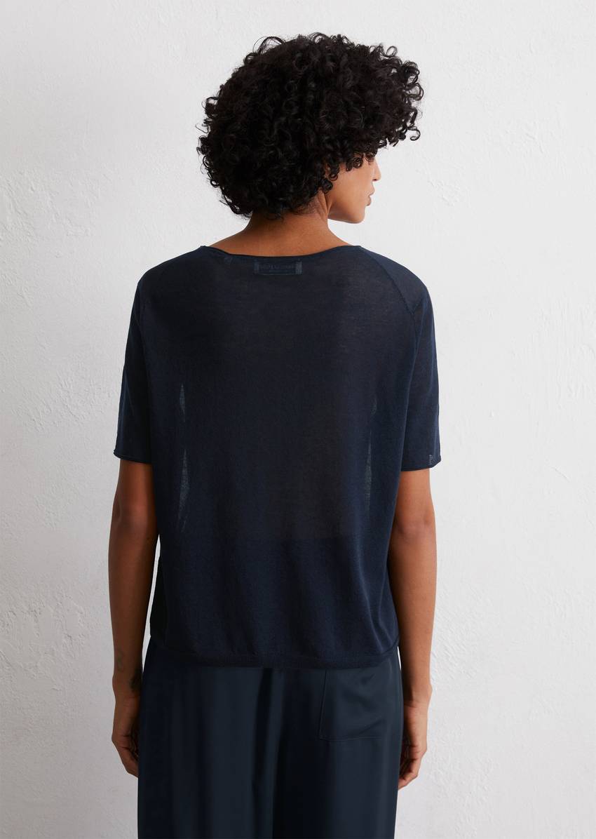 Short sleeve sweater loose made from an organic cotton blend