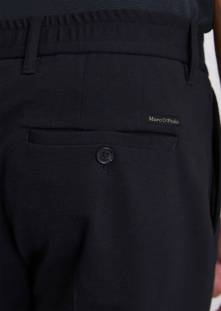 Pants Model Morot Jogger pleats Travel Collection made from interlock viscose mix