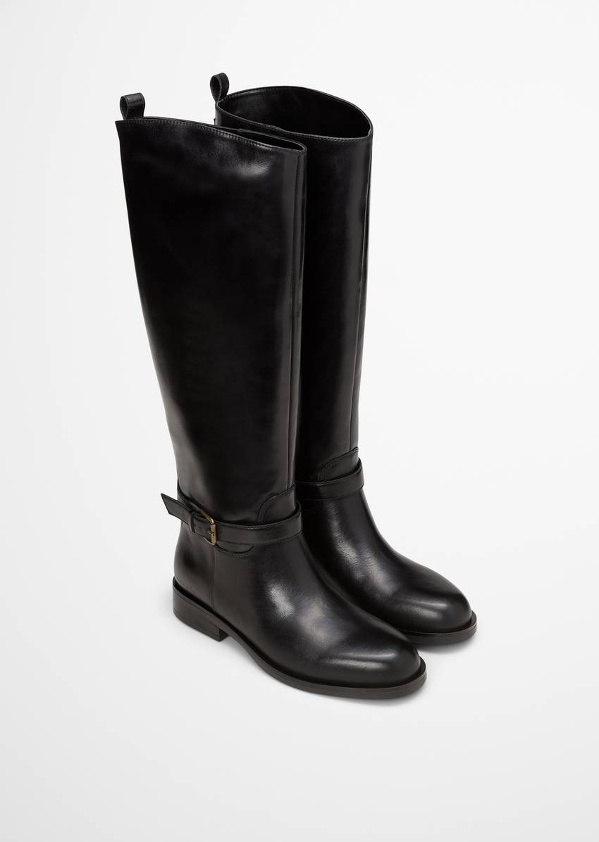 Long-shaft boots with riding boot character