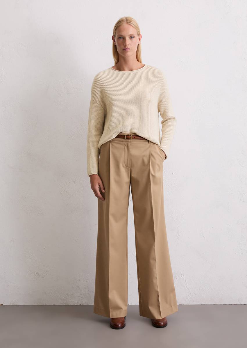 DfC knitted sweater oversize made from heavyweight organic cotton