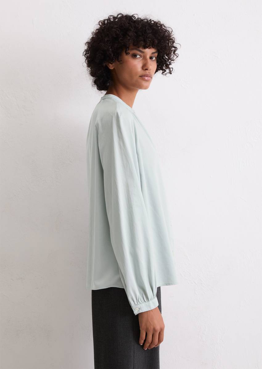 Blouse flared made from cotton satin