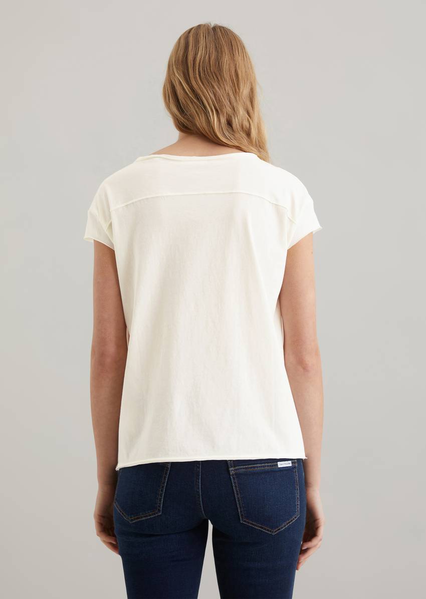 Relaxed T-shirt made of organic cotton
