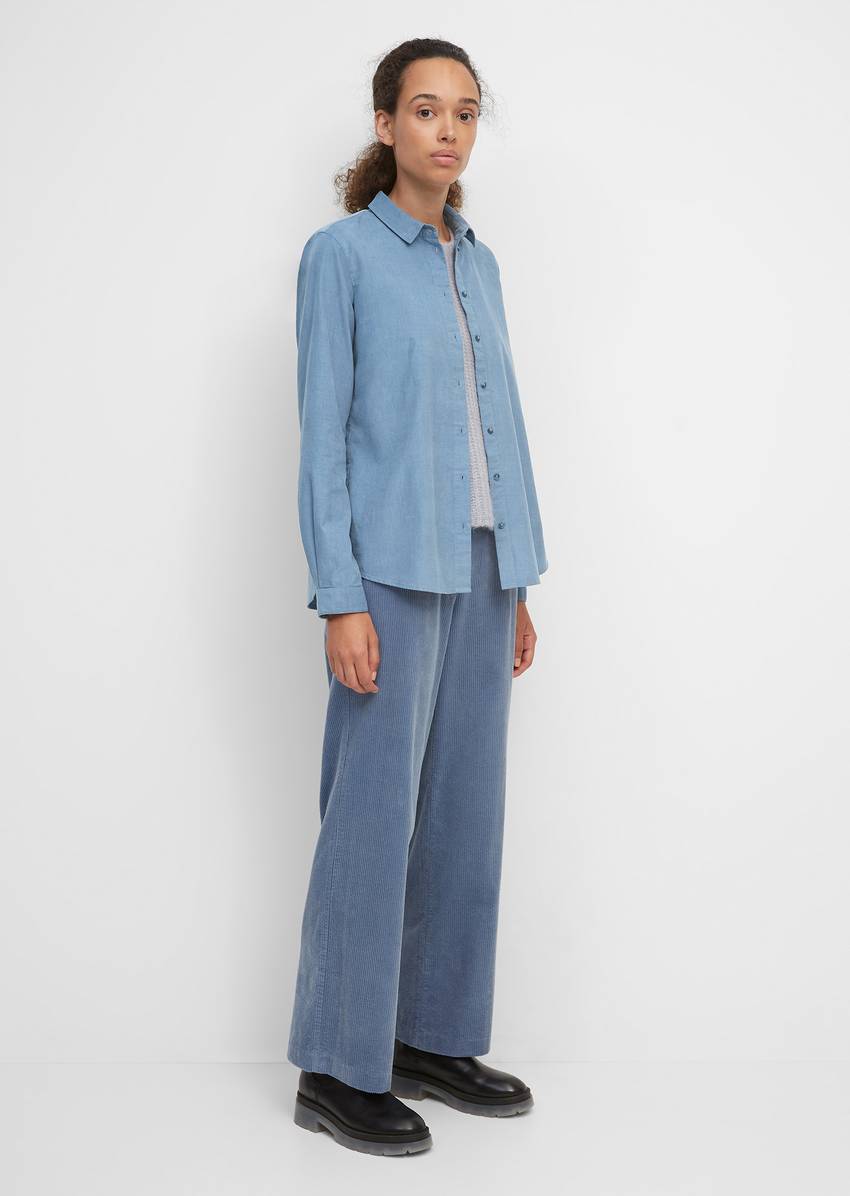 Blouse in velvety corduroy quality