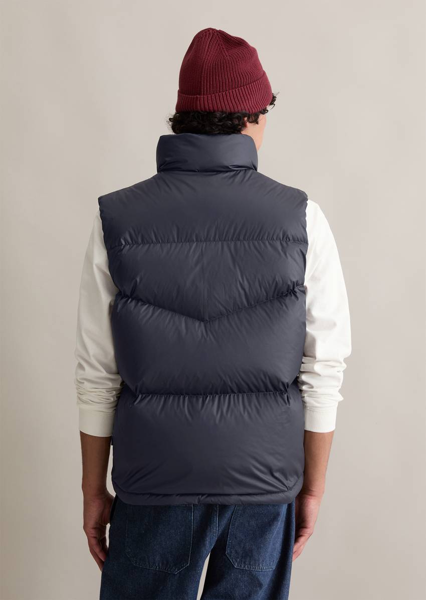 Regular puffer down vest made from water-repellent performance polyester