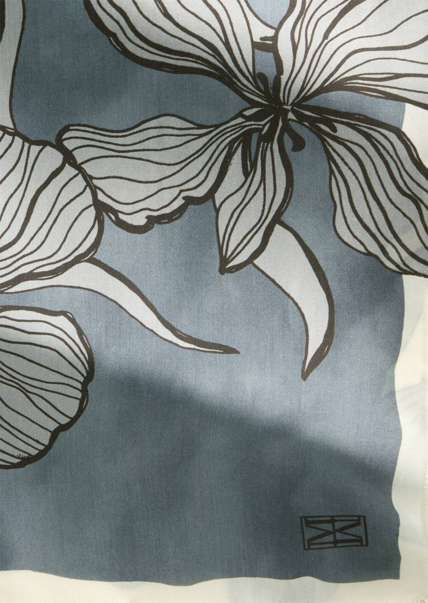 Shawl made from soft satin