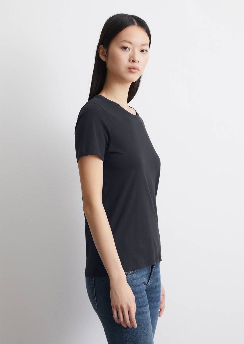 Round neck T-shirt, regular fit made from organic cotton singe jersey