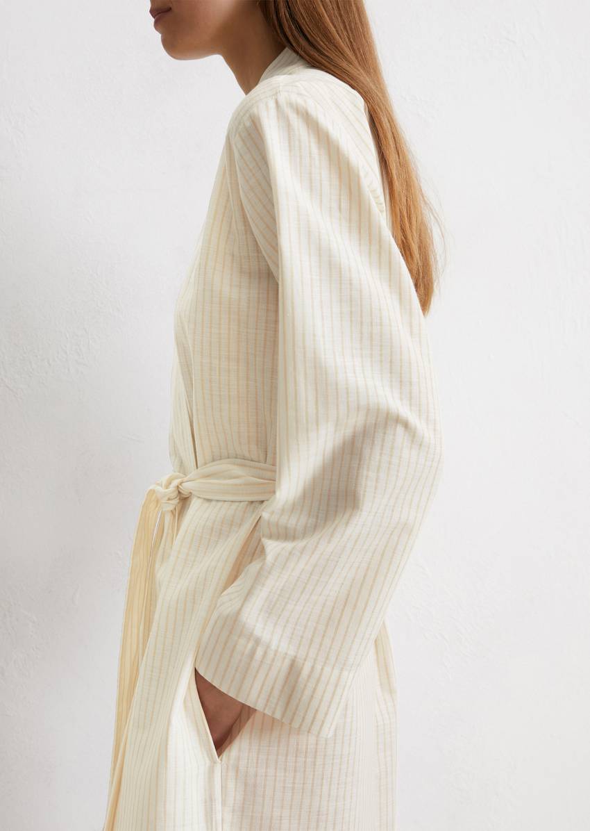 Ladies' bathrobe made from pure organic cotton