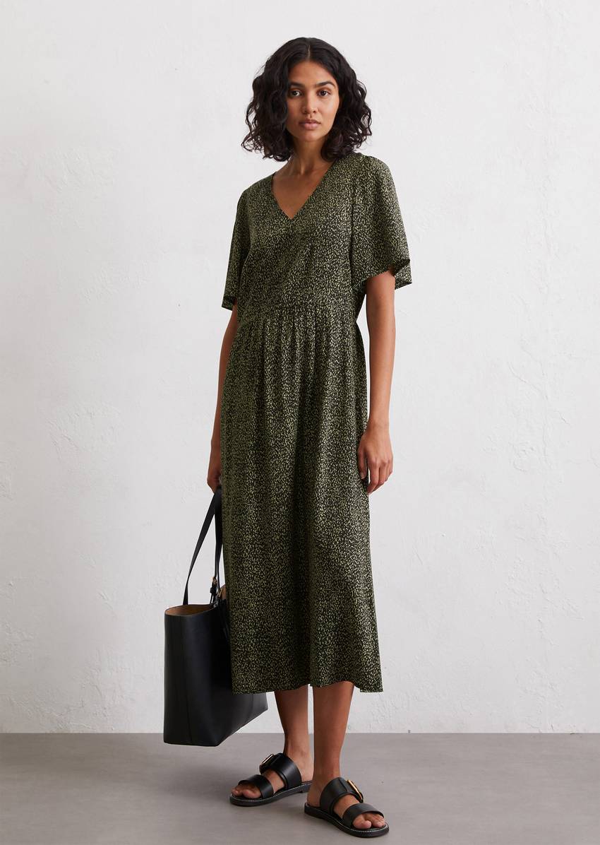 Dress with elastic waist flared made from flowing viscose twill
