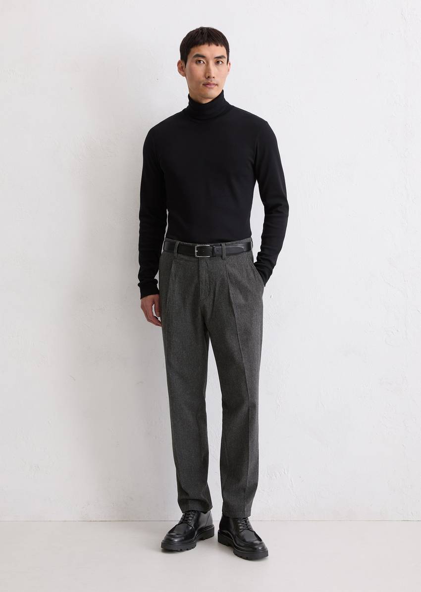 Pants model Belsbo pleats made from organic cotton and viscose