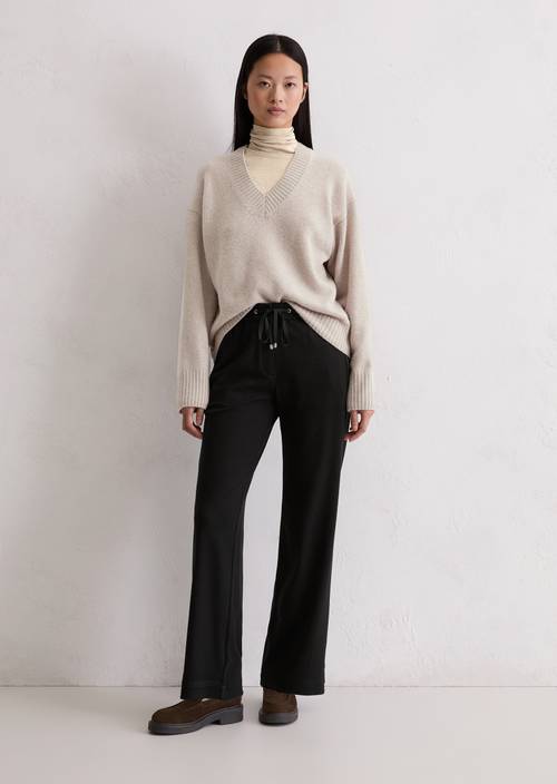 Twill jersey trousers wide made from an elastic viscose blend