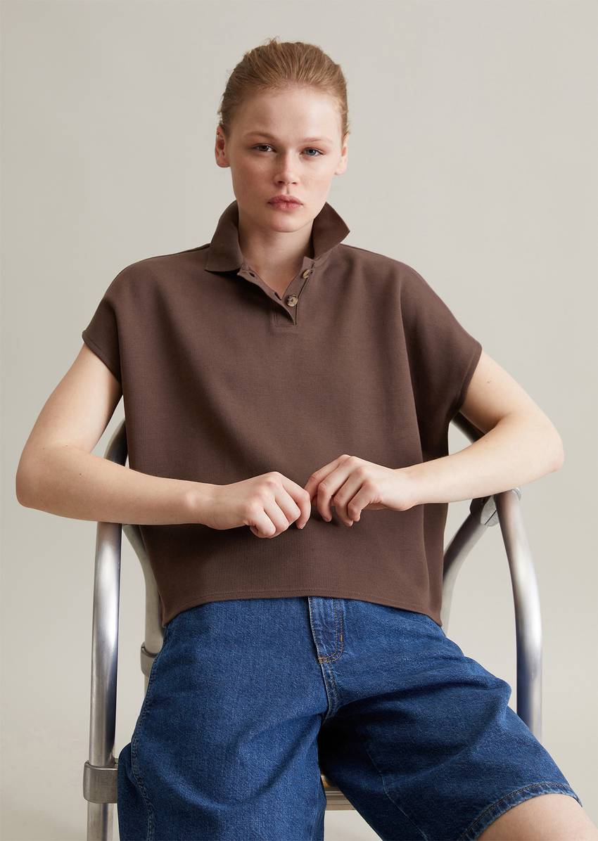 Sleeveless polo shirt wide made from organic cotton