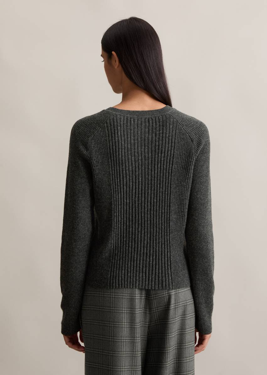 Regular rib knit cardigan made from a soft virgin wool blend