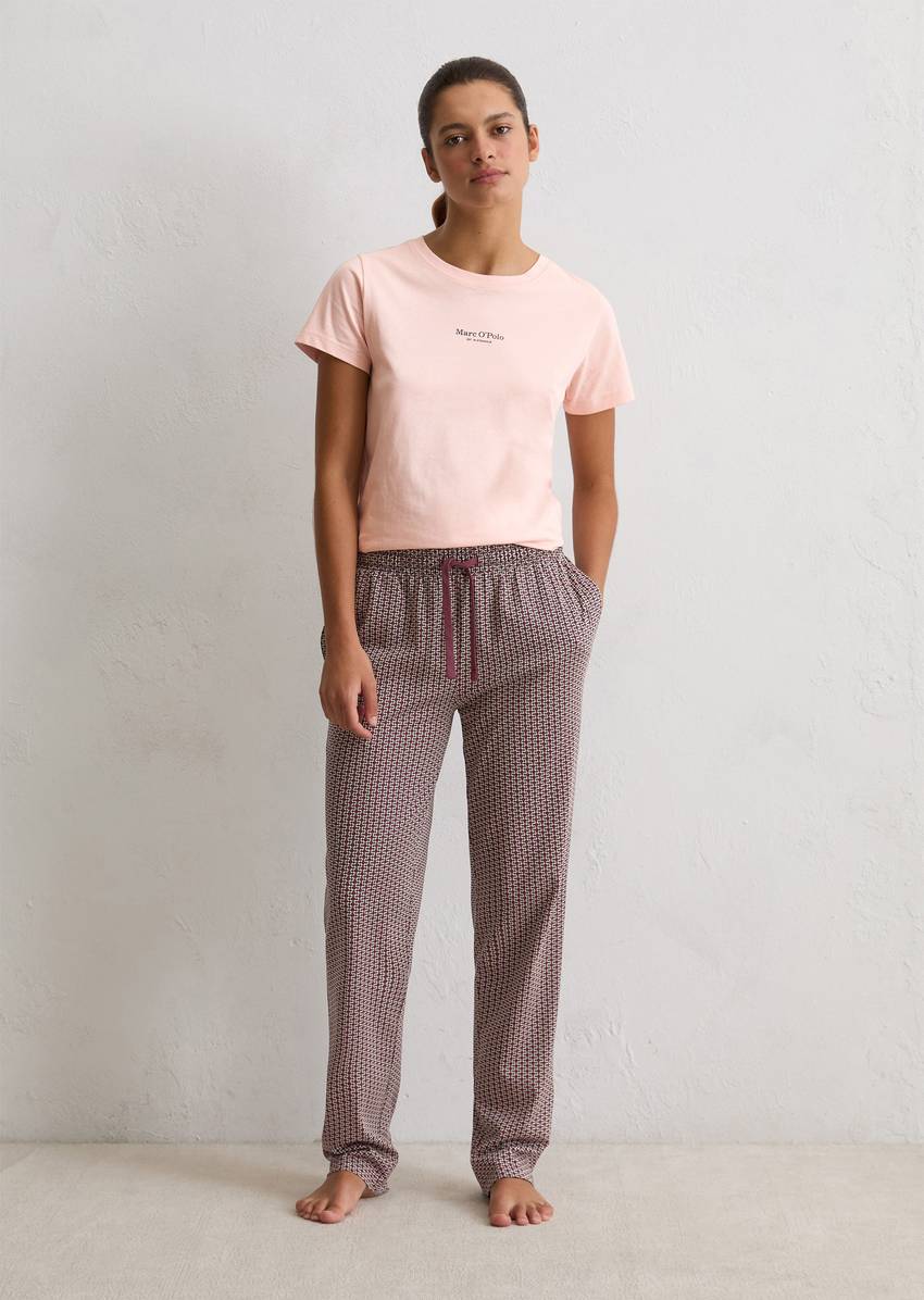Lounge pants made from pure organic cotton