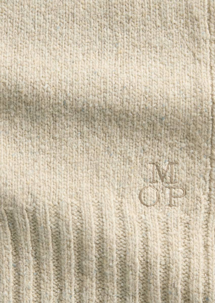 Knitted scarf made from a soft wool blend