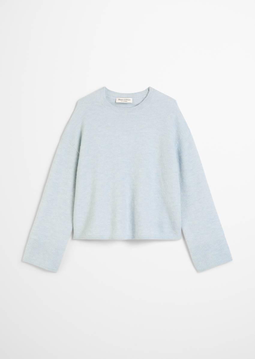 Sweater loose made from a virgin wool/alpaca wool mix