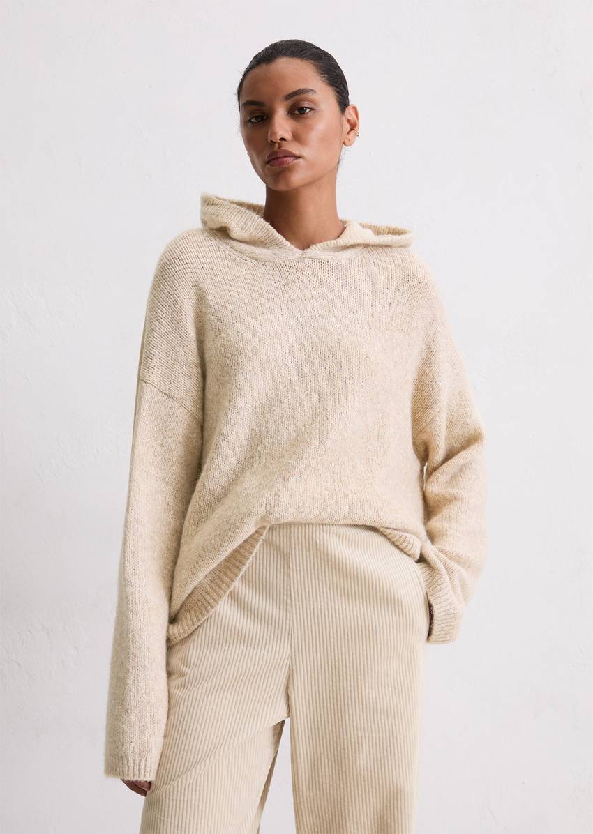 Oversized hoodie made from an organic cotton/alpaca/virgin wool mix