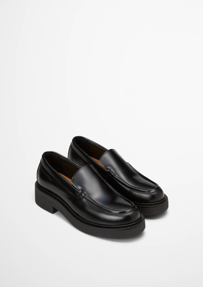 Loafer made from fine cowhide