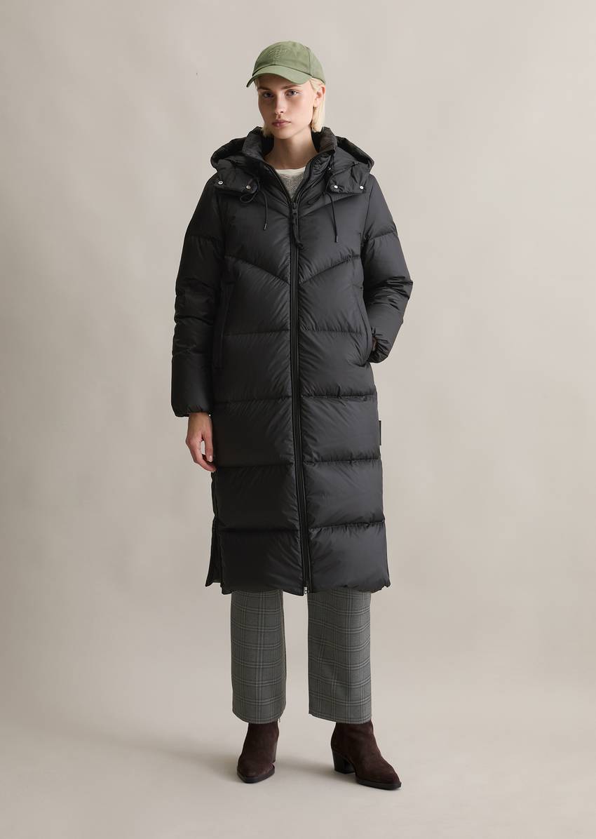 Down puffer coat with hood relaxed made from water-repellent ripstop
