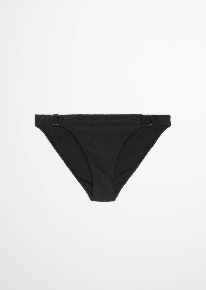 Bikini briefs with diamond structure
