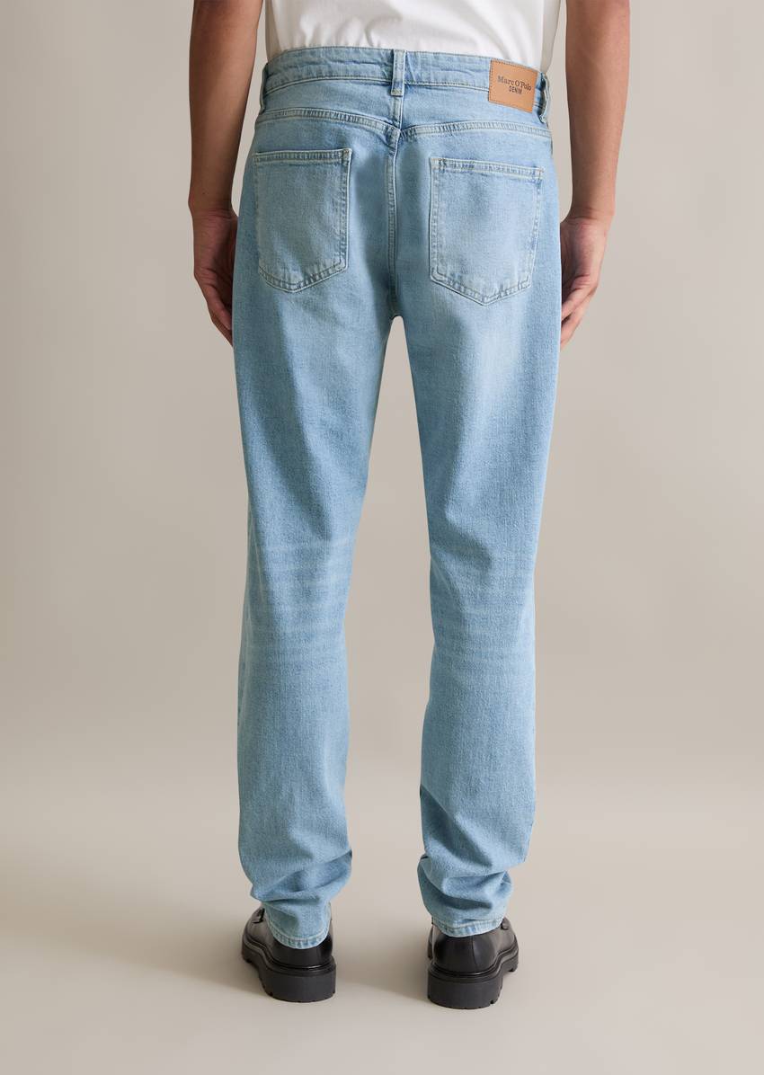 Jeans model Aric shaped made from an organic cotton blend