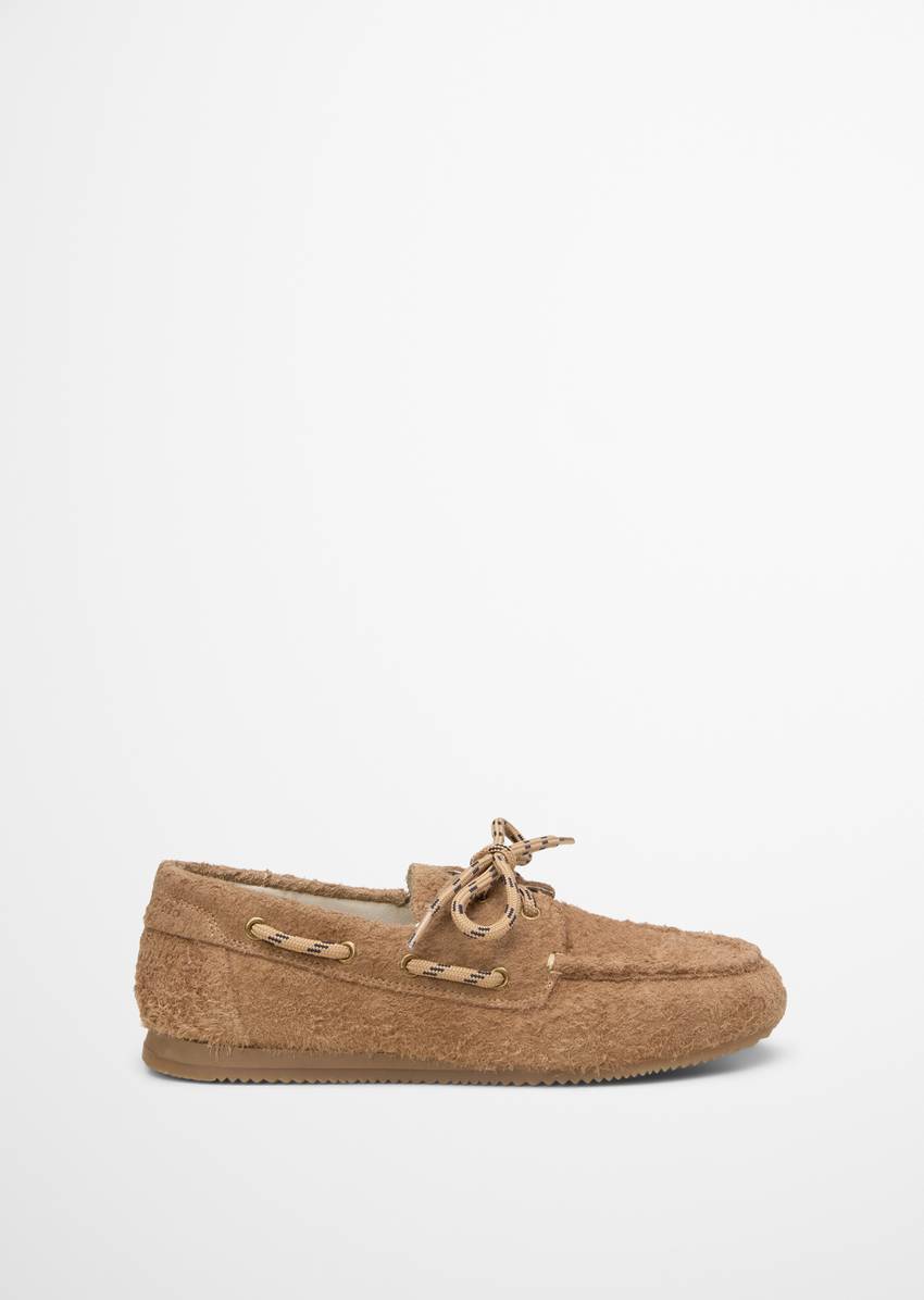 Boat shoe made from long-haired suede