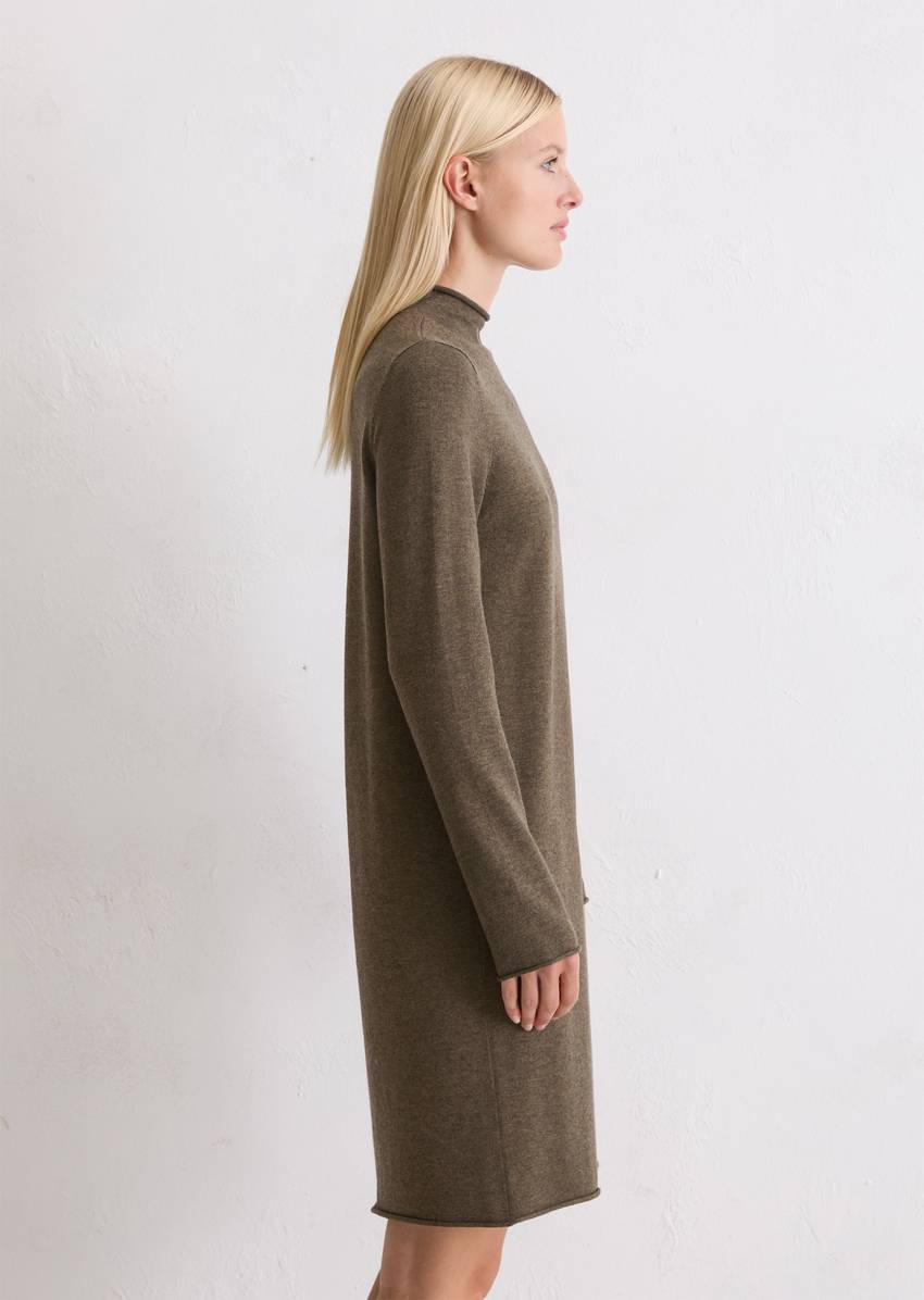 Knitted dress regular made from a fine virgin wool/viscose blend