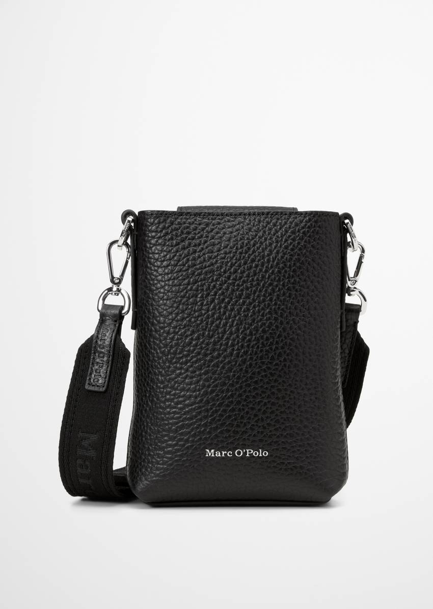 Smartphone case made from grained cowhide