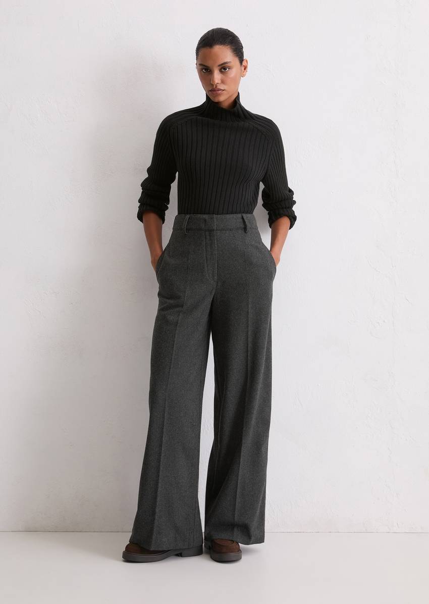 Tailored Pants wide made from a virgin wool mix
