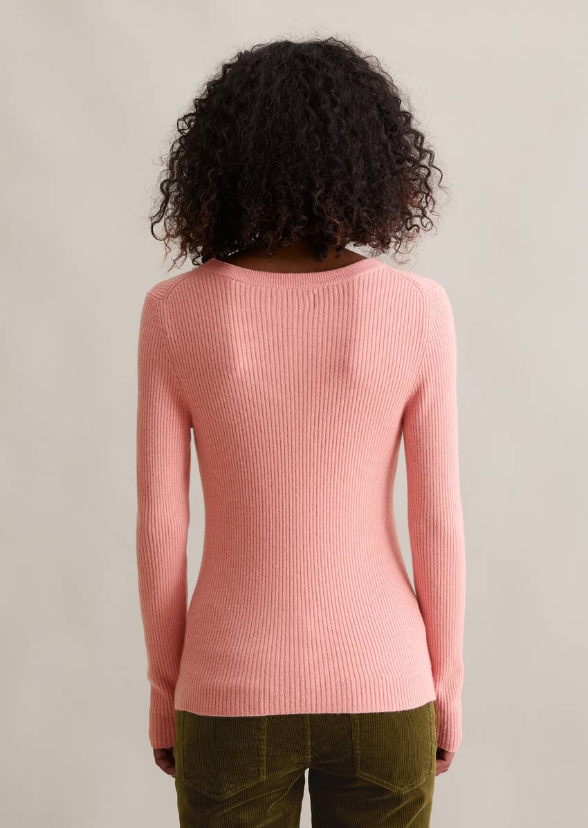 Rib knit sweater slim made from a soft virgin wool blend