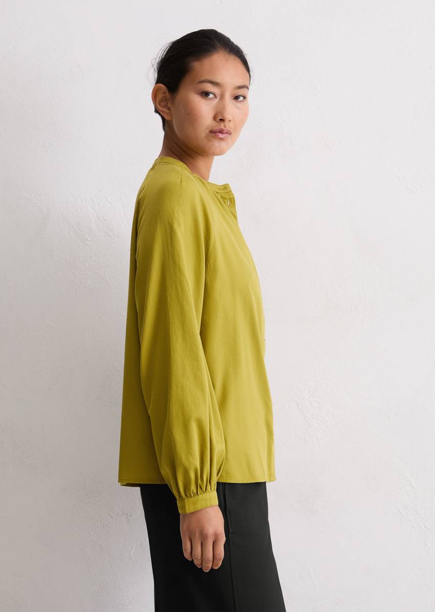 Blouse flared made from cotton satin