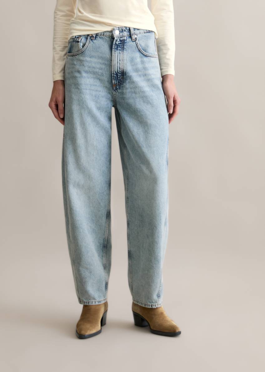 Jeans model Enni made from denim with European nettle fibers