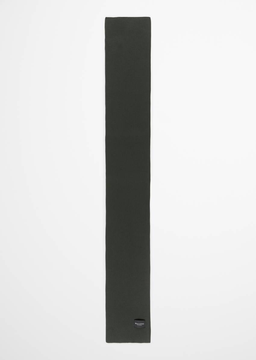 Knitted scarf made from pure organic cotton