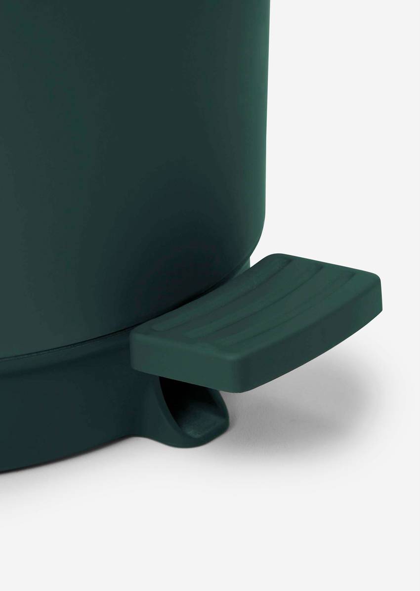 Pedal bin model The Curve with soft touch surface