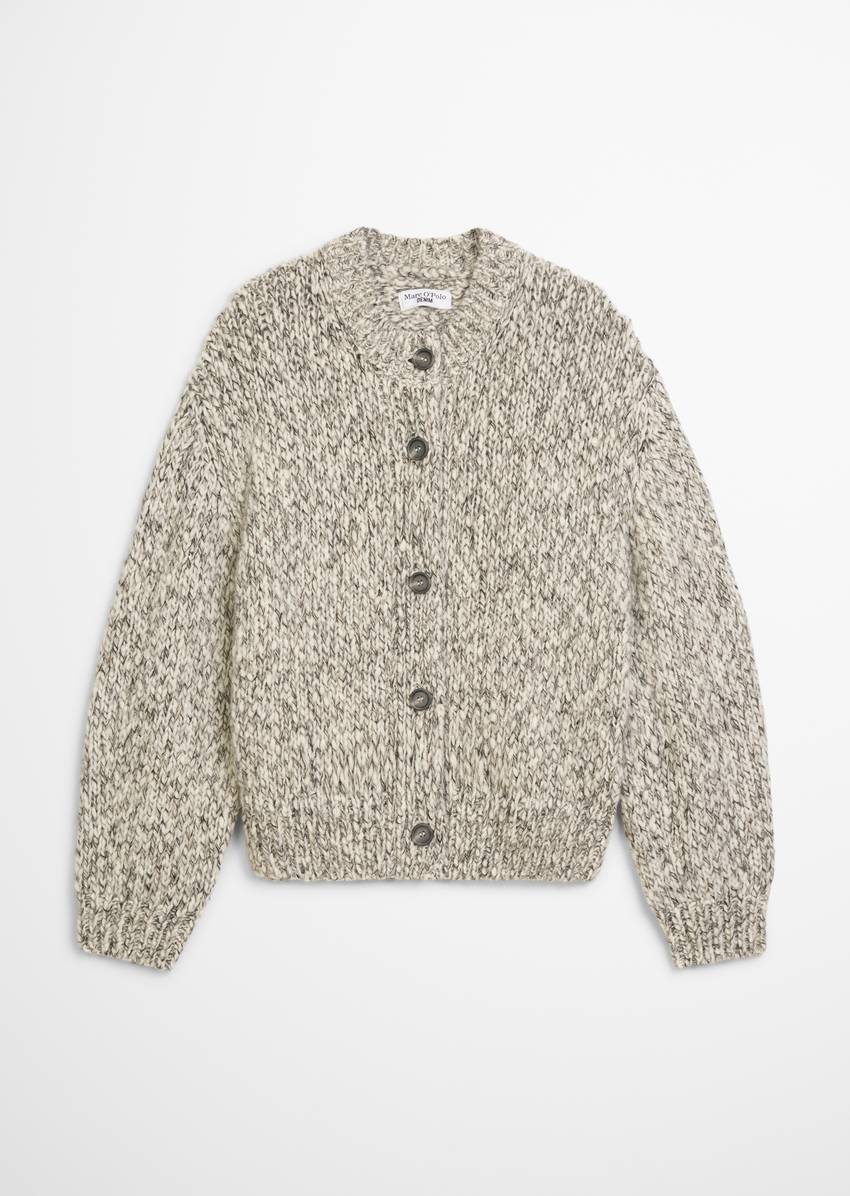 Relaxed chunky cardigan made from a virgin wool/alpaca wool mix