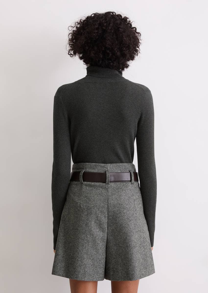 Turtleneck sweater slim made from organic cotton