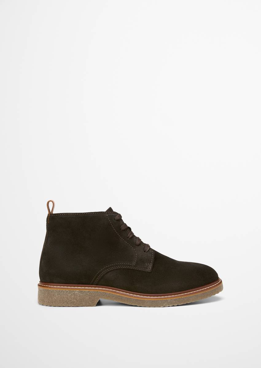 Desert Boot Model Linus made from soft suede cowhide