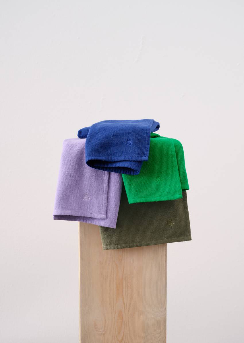 Kitchen towel with extra soft back