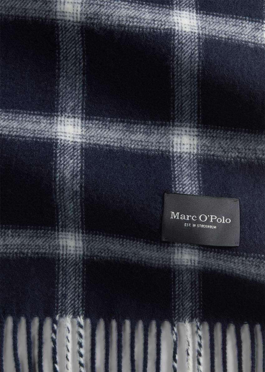 Scarf made from soft new wool