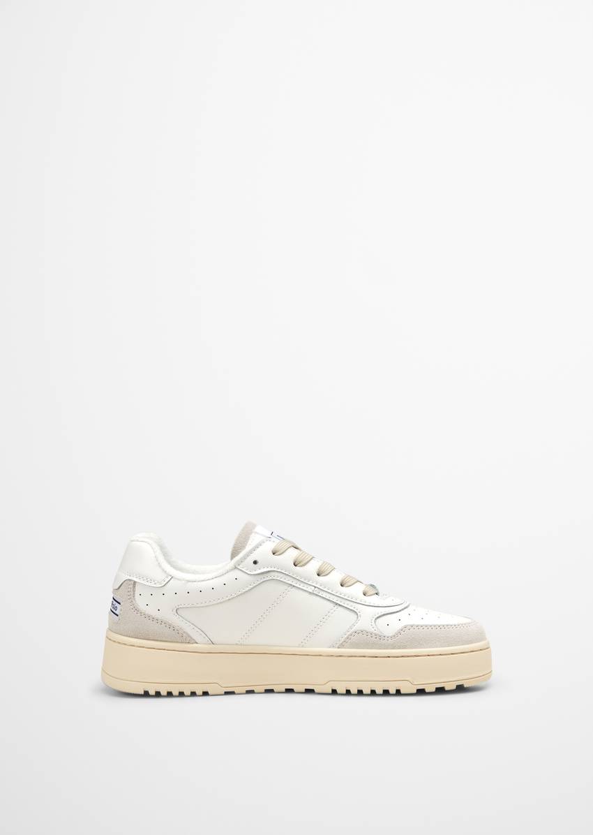 Sneaker made from high-quality cowhide