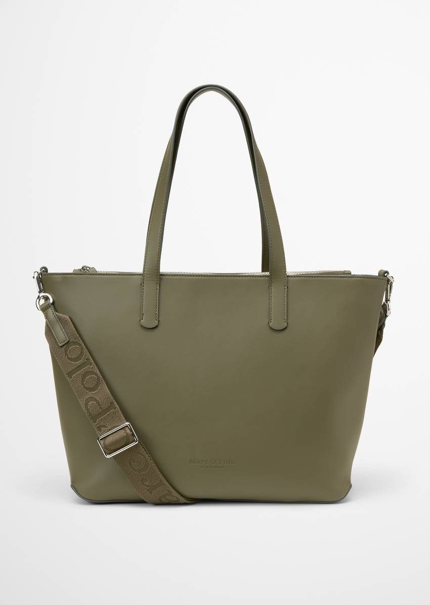 Shopper medium made from a leather alternative made from recycled polyester