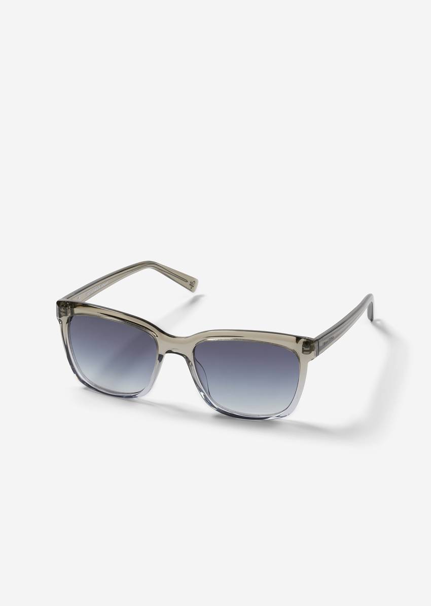Women's sunglasses made from organic acetate
