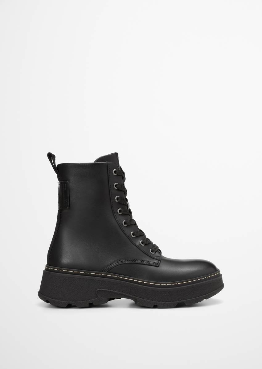 Lace-up boots model Elisa with lightweight TR outsole