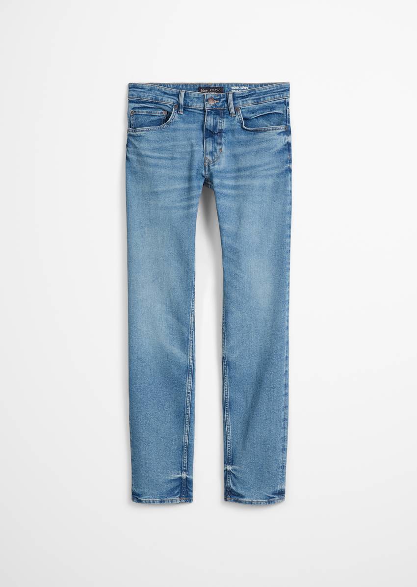 Jeans model Sjöbo shaped made from an organic cotton blend