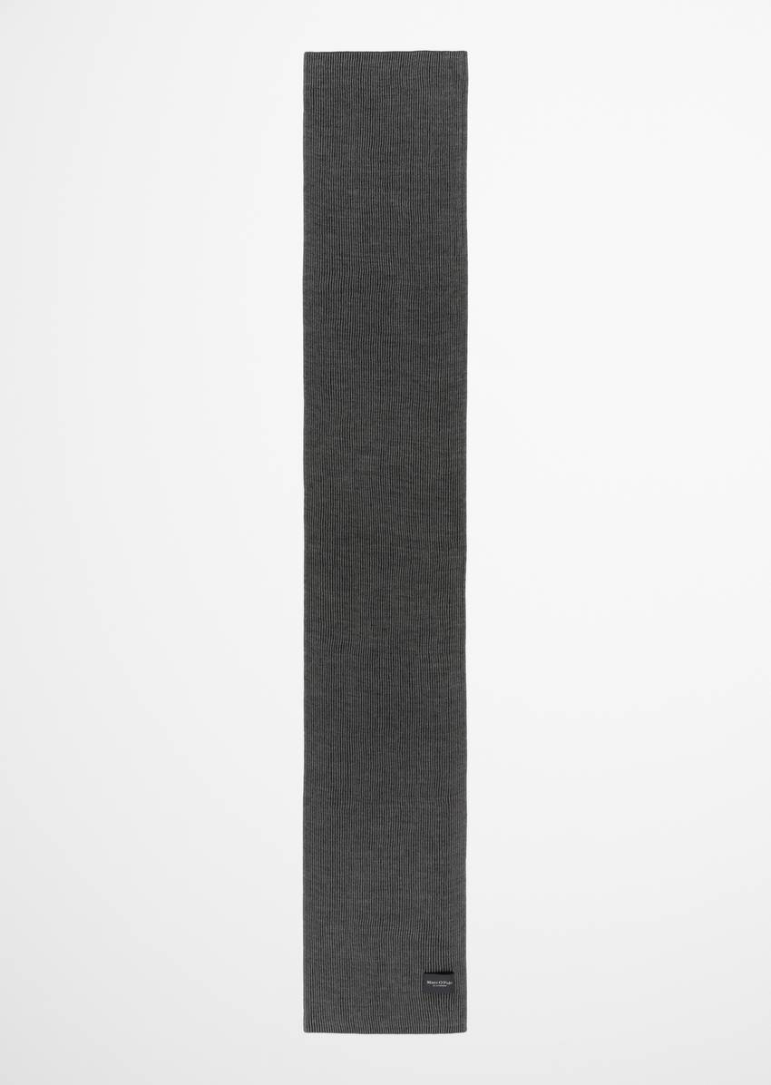 Scarf made from an organic cotton-sheep's wool mix