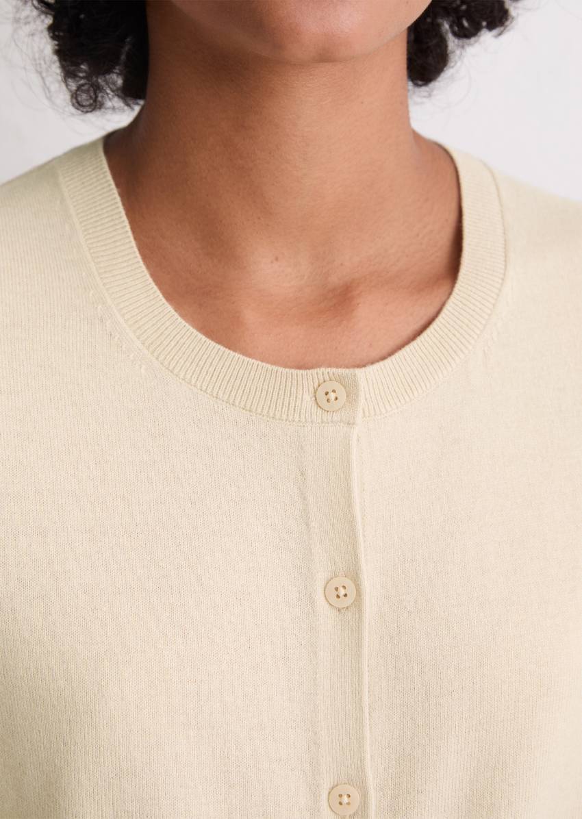 Cardigan slim made from a virgin wool/viscose mix