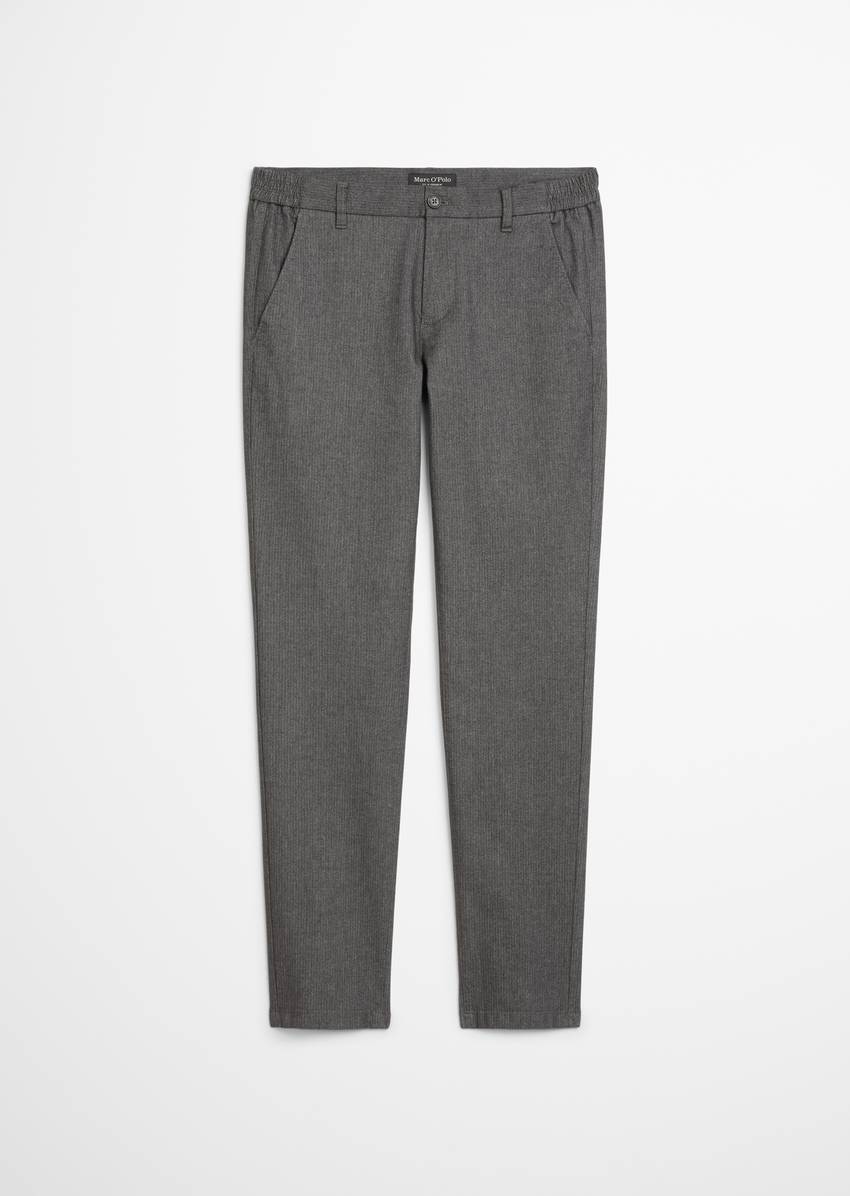 Chino model Stig shaped made from an organic cotton-lyocell mix