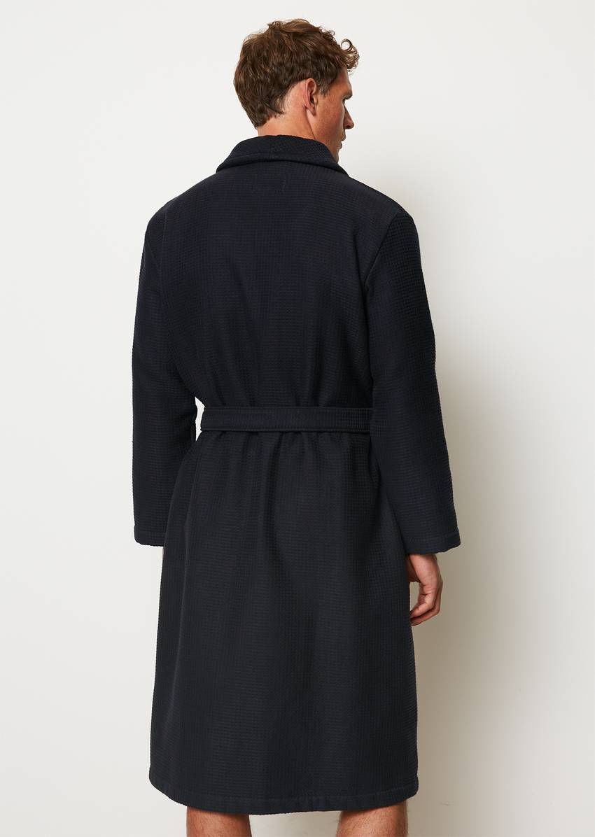 Premium men bathrobe made of waffle piqué and terry inside