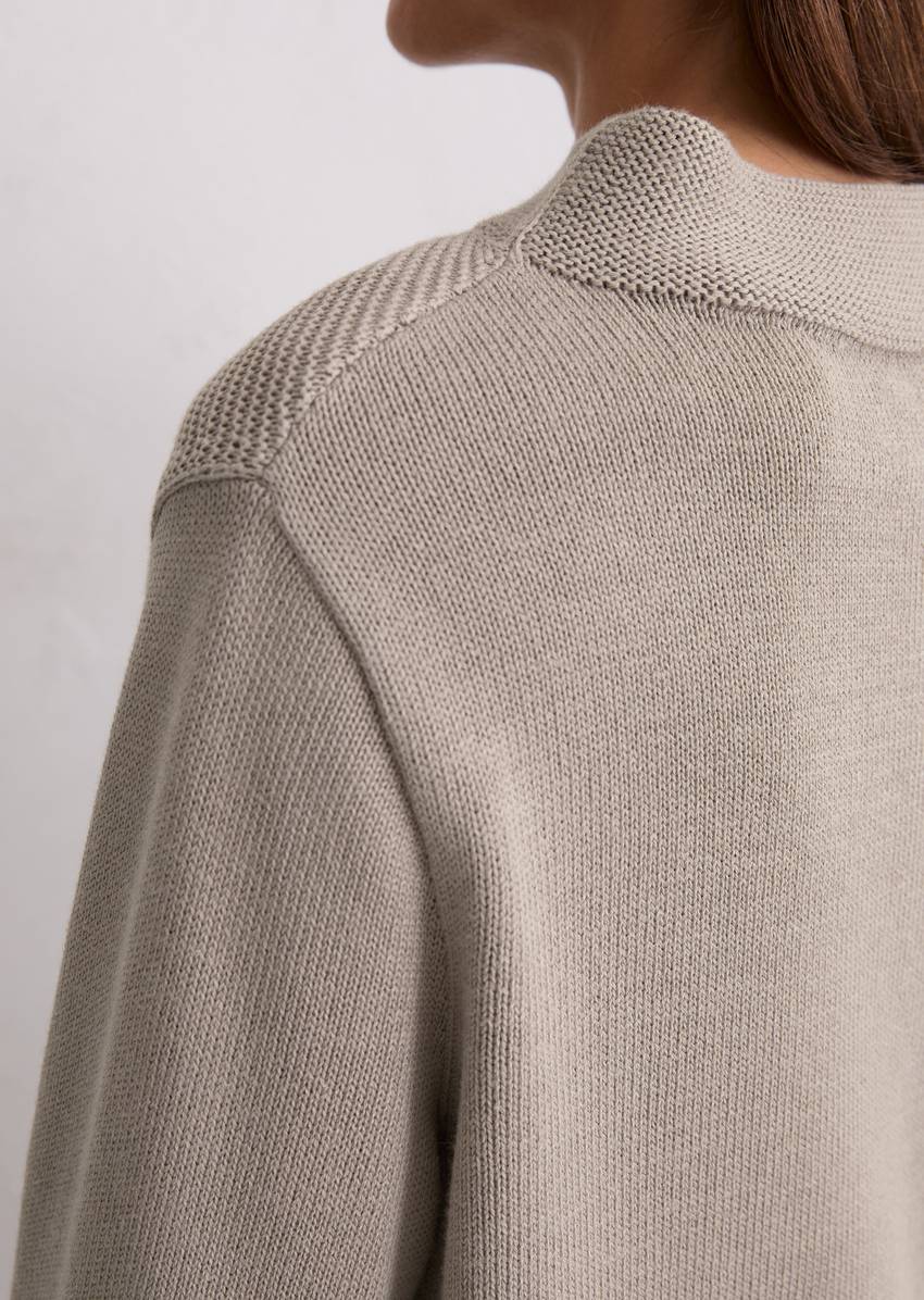 Knitted sweater slim made from organic cotton